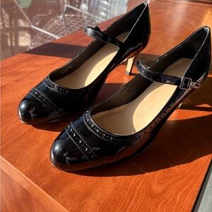 Kate Spade Elegant Black Patent Mary Jane Pumps